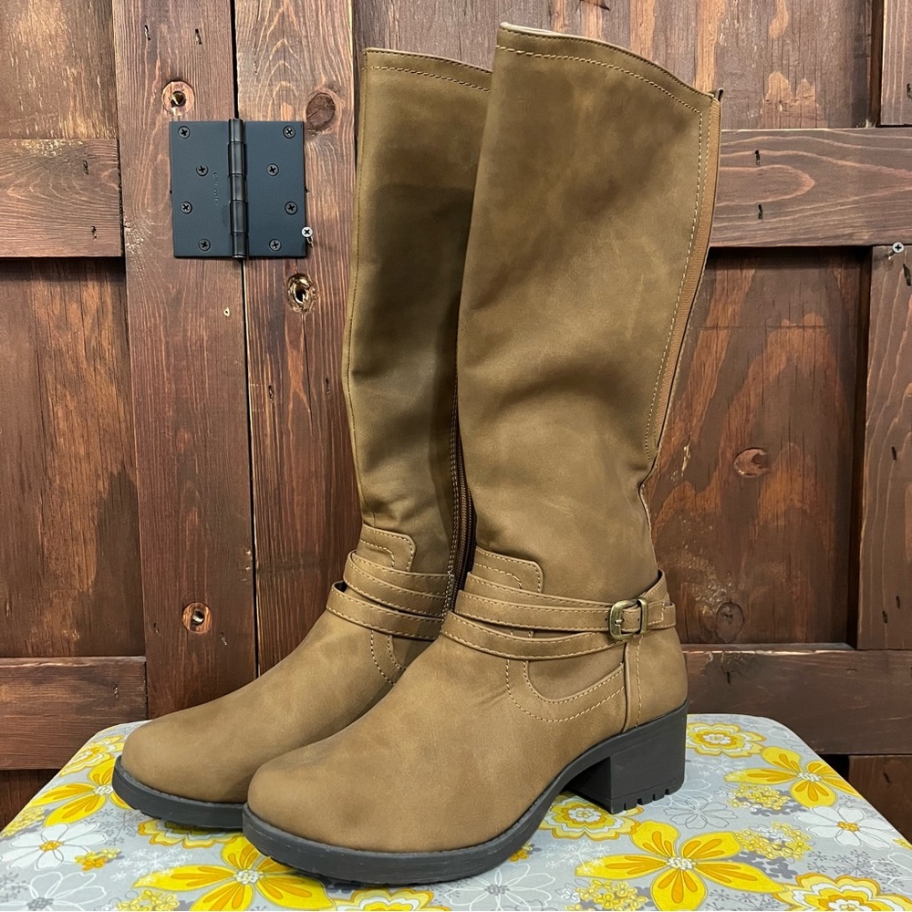 Soda Tan Heeled Boots